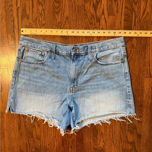 Madewell Relaxed Mid Length Denim Shorts.  Size 33
